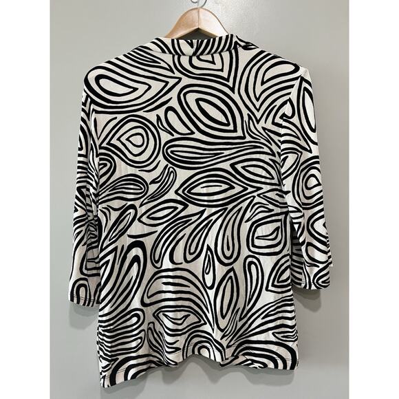 CHICO'S Travelers Open Front Cardigan Wrap Layer Jacket Black White Artsy Sz M - Picture 1 of 8